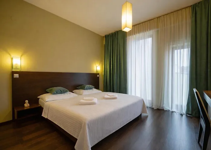 Hotel Ar Golden House Ii