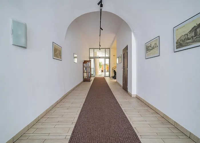 Ar Golden House Ii 4* Košice