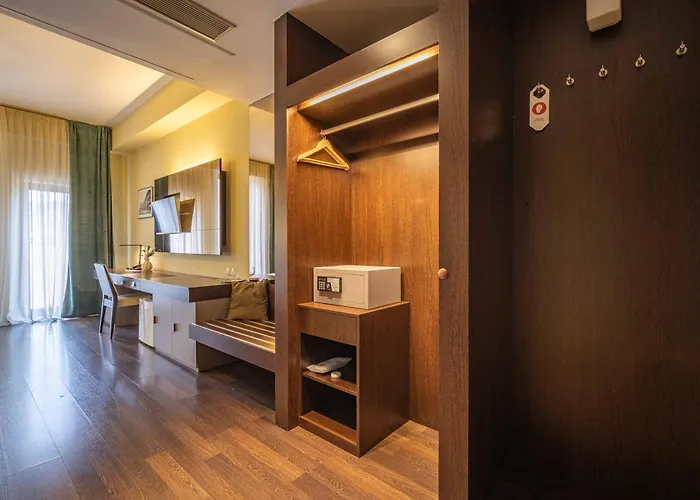 ホテル Ar Golden House Ii 4*