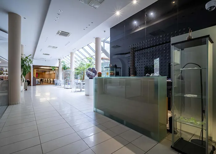 Ar Golden House Ii 4*